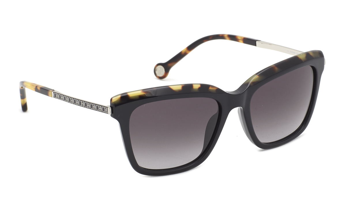  Carolina Herrera 689 700